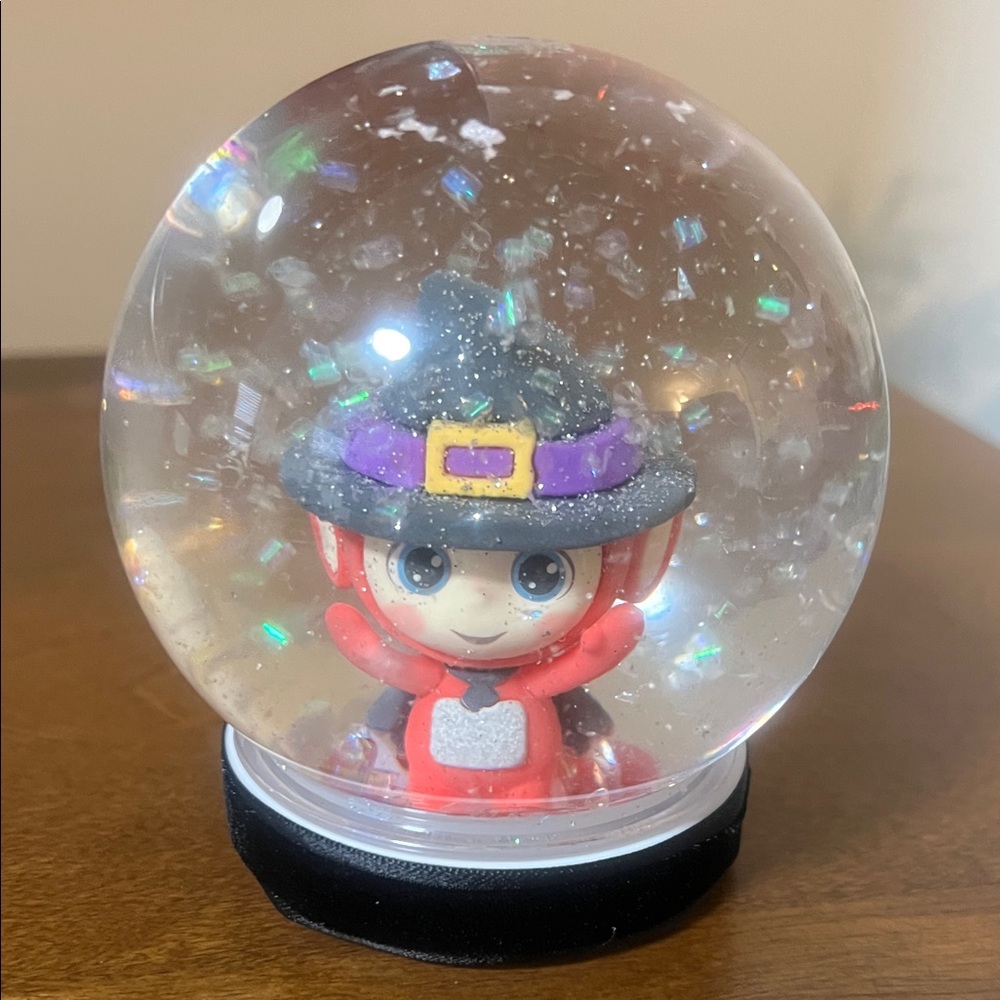 Teletubbies Witch Snow Globe
